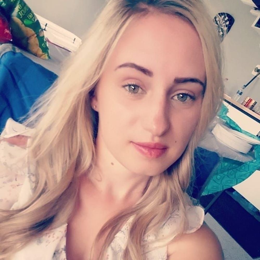 Meet your Posher, Angie